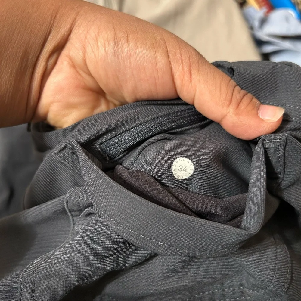 Lululemon ABC Pant Classic 34” Dark Gray‎ Obsidian Size 34 - Picture 6 of 9